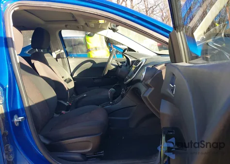 2017 Chevrolet Sonic Lt Auto z USA, uszkodzony, nr VIN 1G1JD6SB4H4115580